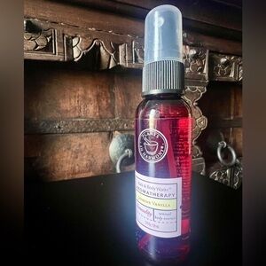 BATH & BODY WORKS AROMATHERAPY SENSUAL JASMINE VANILLA BODY ESSENCE 2 OZ